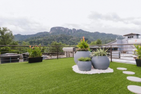 Chic 6BR Home Private Rooftop Garden Kemensah KL